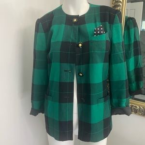 Le Suit green and black plaid blazer